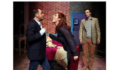 Şehrin Tiyatrosu “Yatak Odası Komedisi” Oyunuyla Bahçelievler’de