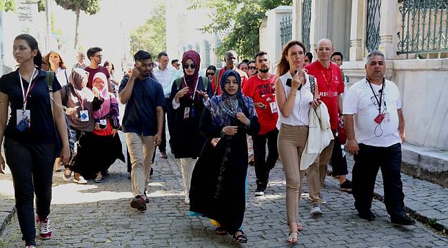 25 ülkeden gelip Eyüpsultan'ı gezdiler